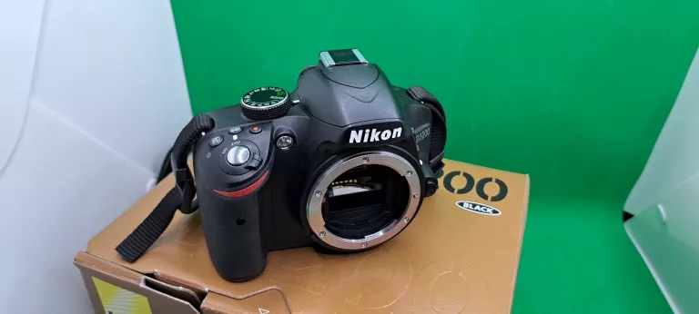 NIKON D3200 CZARNY +AF-S DX VR 18-105