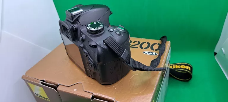 NIKON D3200 CZARNY +AF-S DX VR 18-105