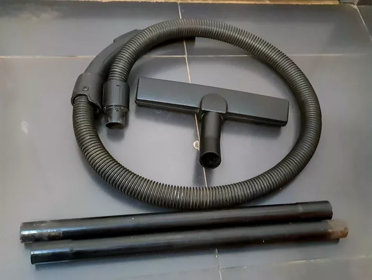 odkurzacz-bezworkowy-botti-stan-uzywany