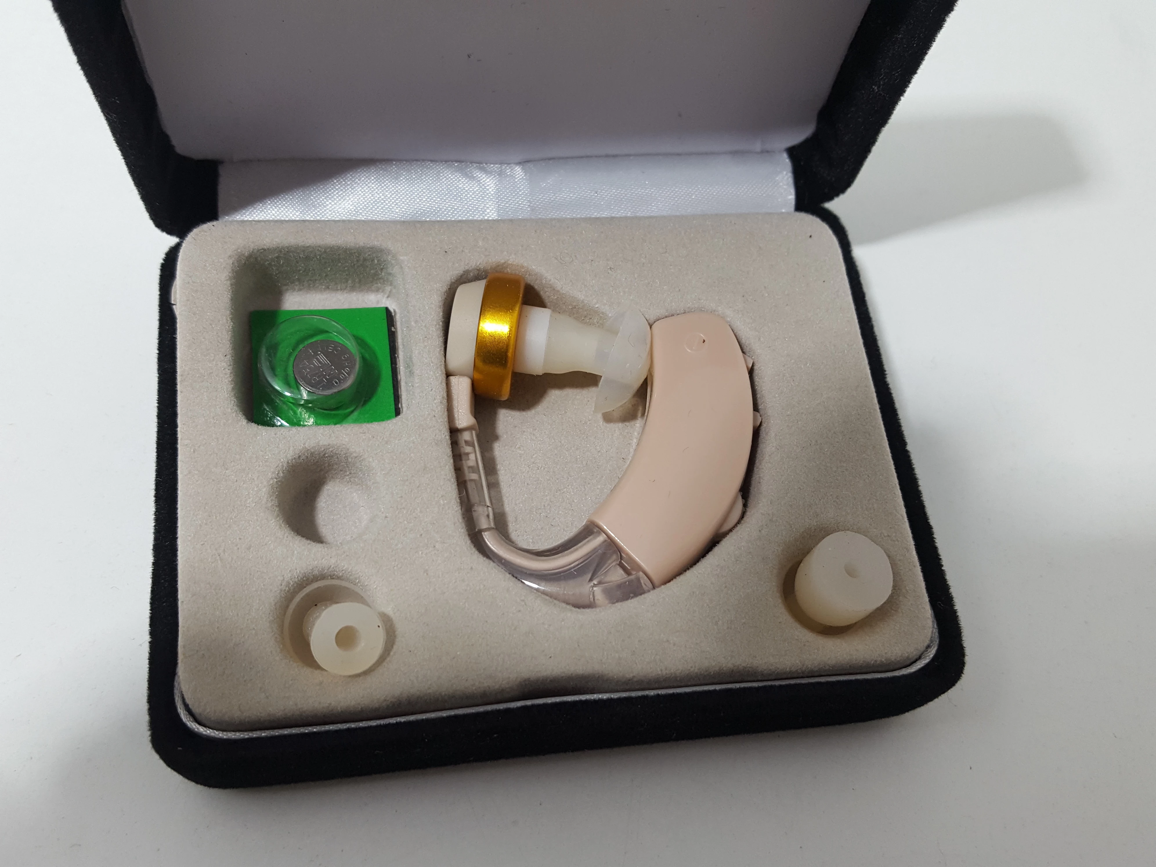 aparat-sluchowy-etui-stan-powystawowy