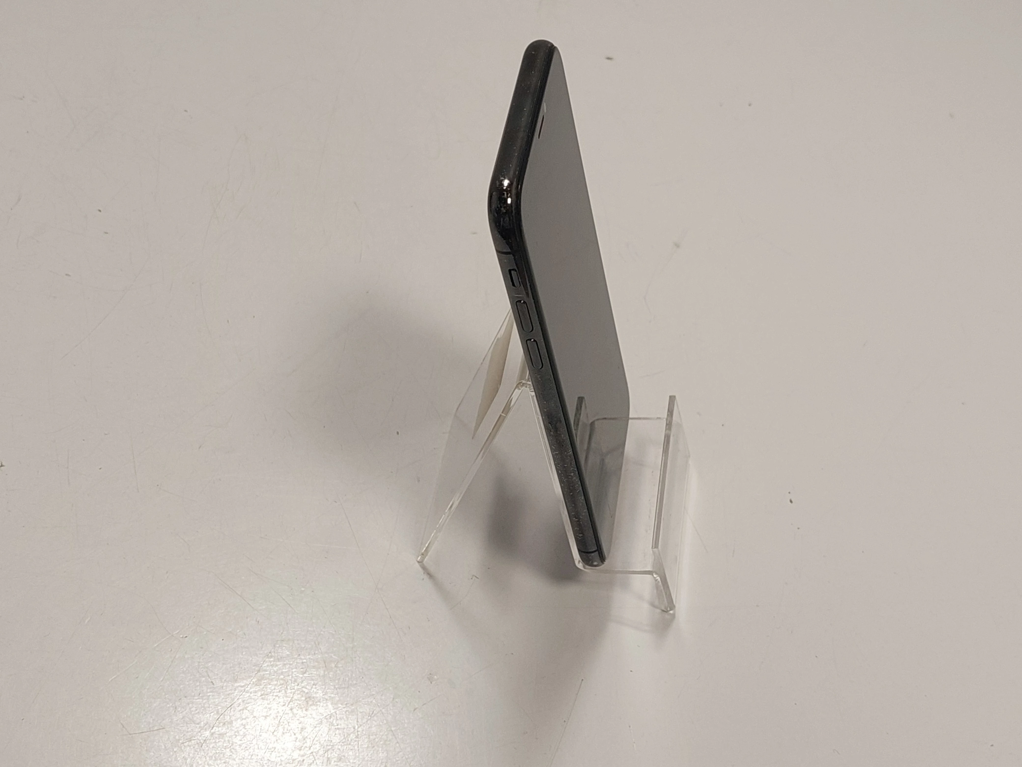 telefon-apple-iphone-x-64gb-kod-producenta-mqac2pma