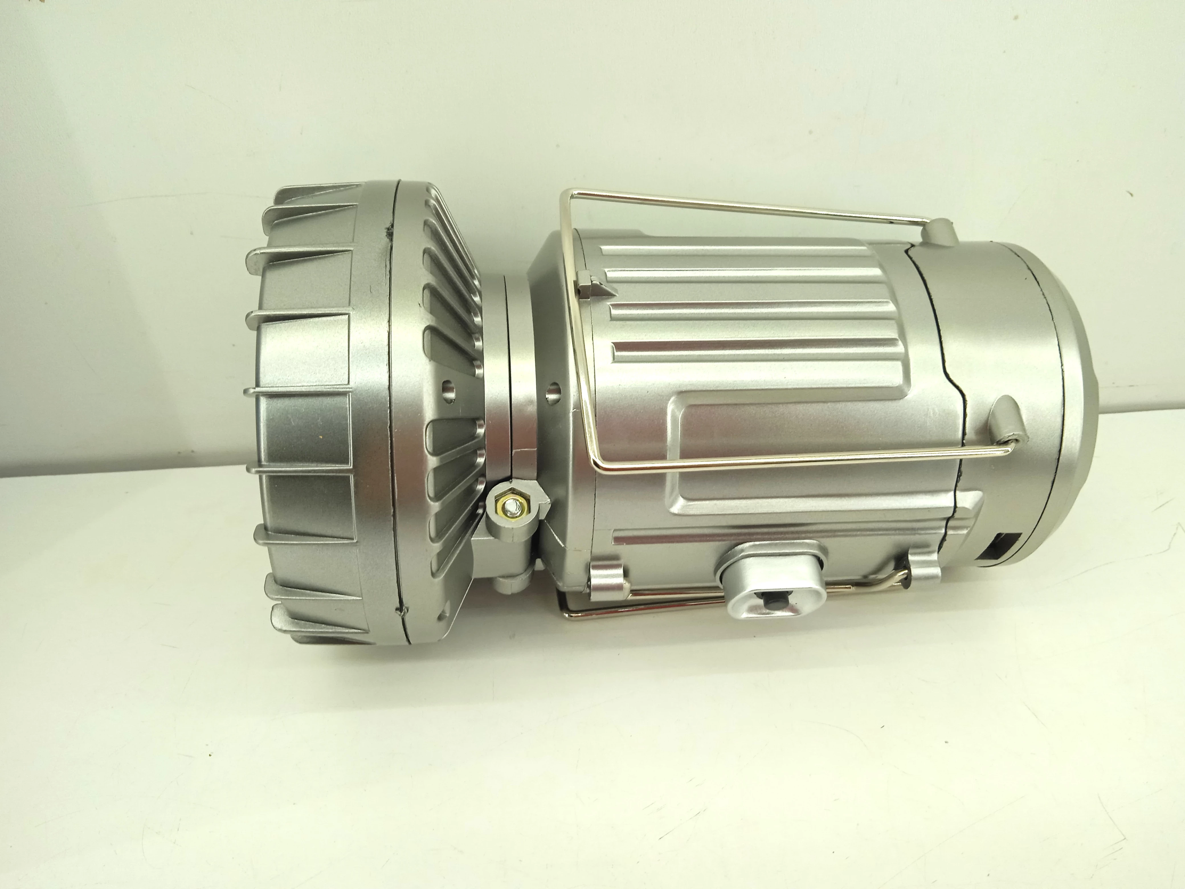 lampa-solarna-gsh-9299-stan-11323-2