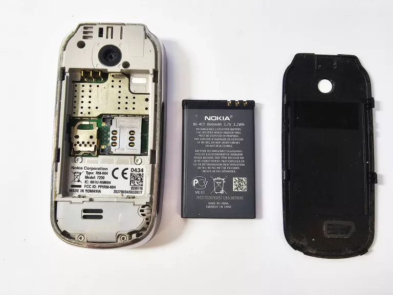 TELEFON NOKIA 7230 KOMPLET