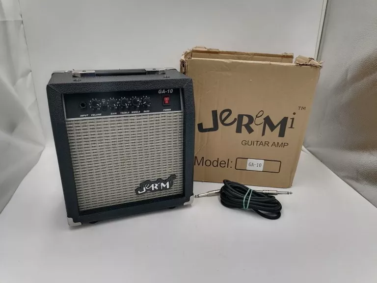 WZMACNIACZ DO GITARY JEREMI GA-10 PUDEŁKO