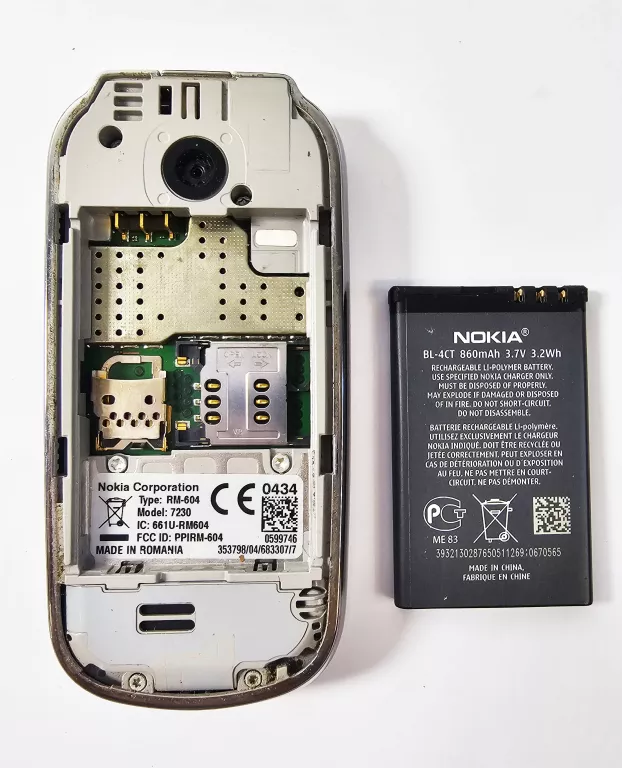 TELEFON NOKIA 7230 KOMPLET
