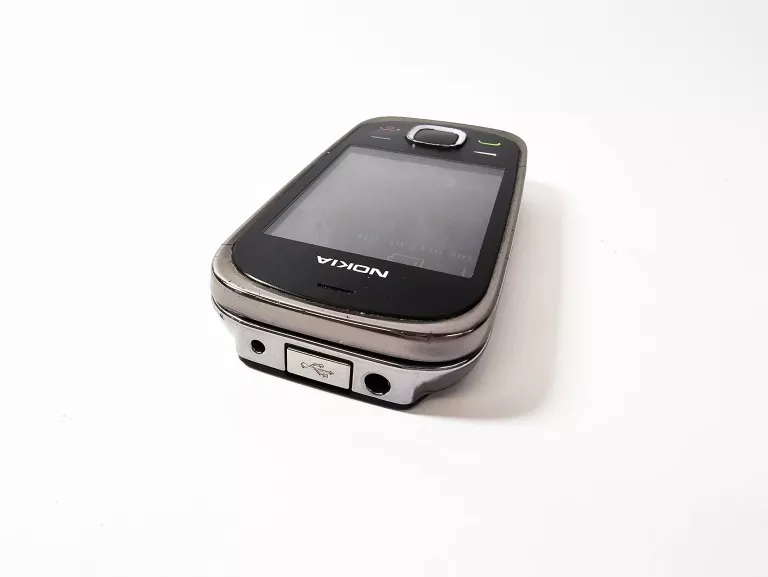 TELEFON NOKIA 7230 KOMPLET