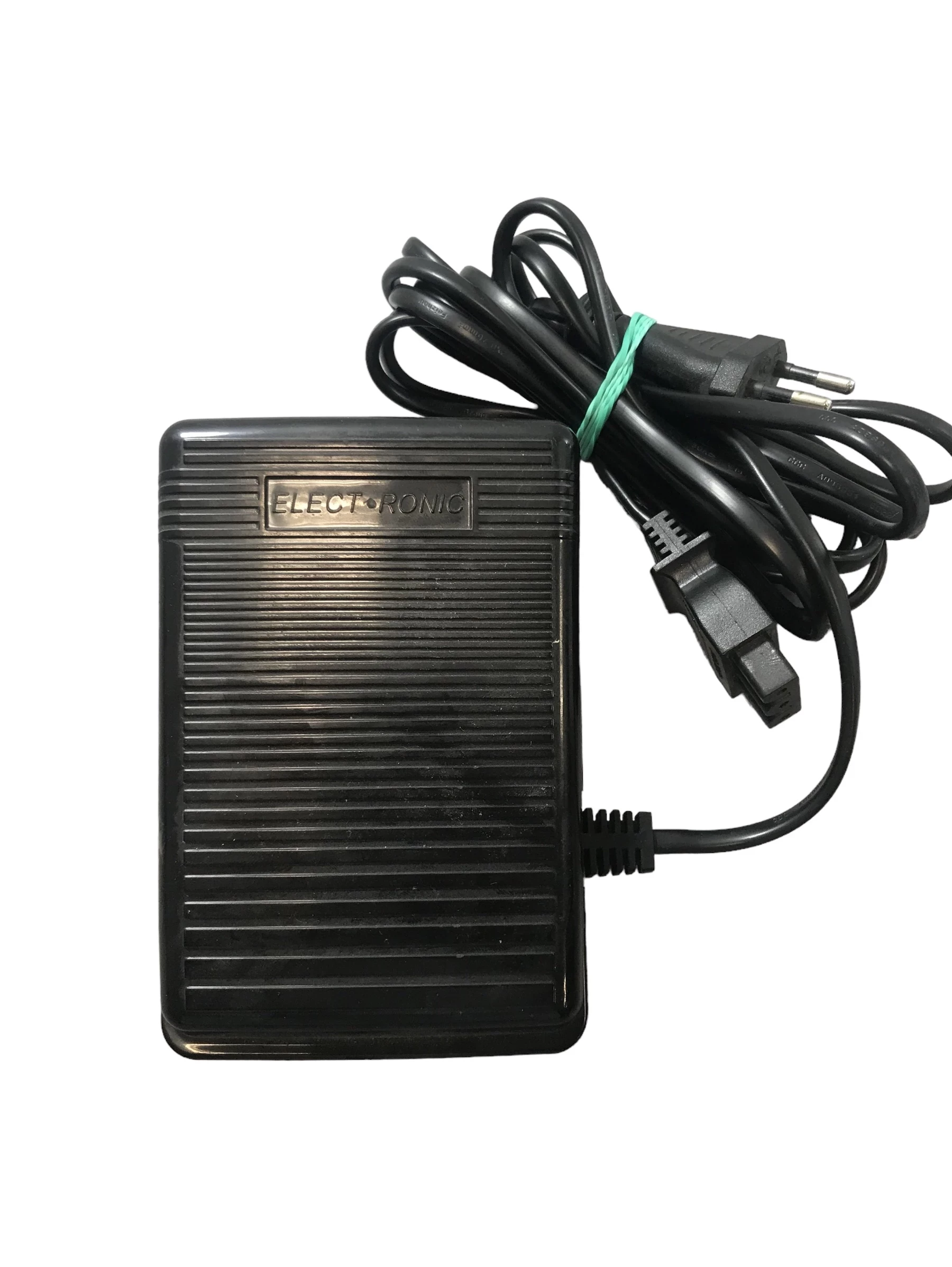 maszyna-do-szycia-husqvarna-viking-e20-stan-uzywany