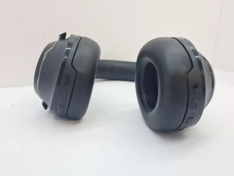 JBL CLUB 700BT + KABEL AUX + KABEL ŁAD