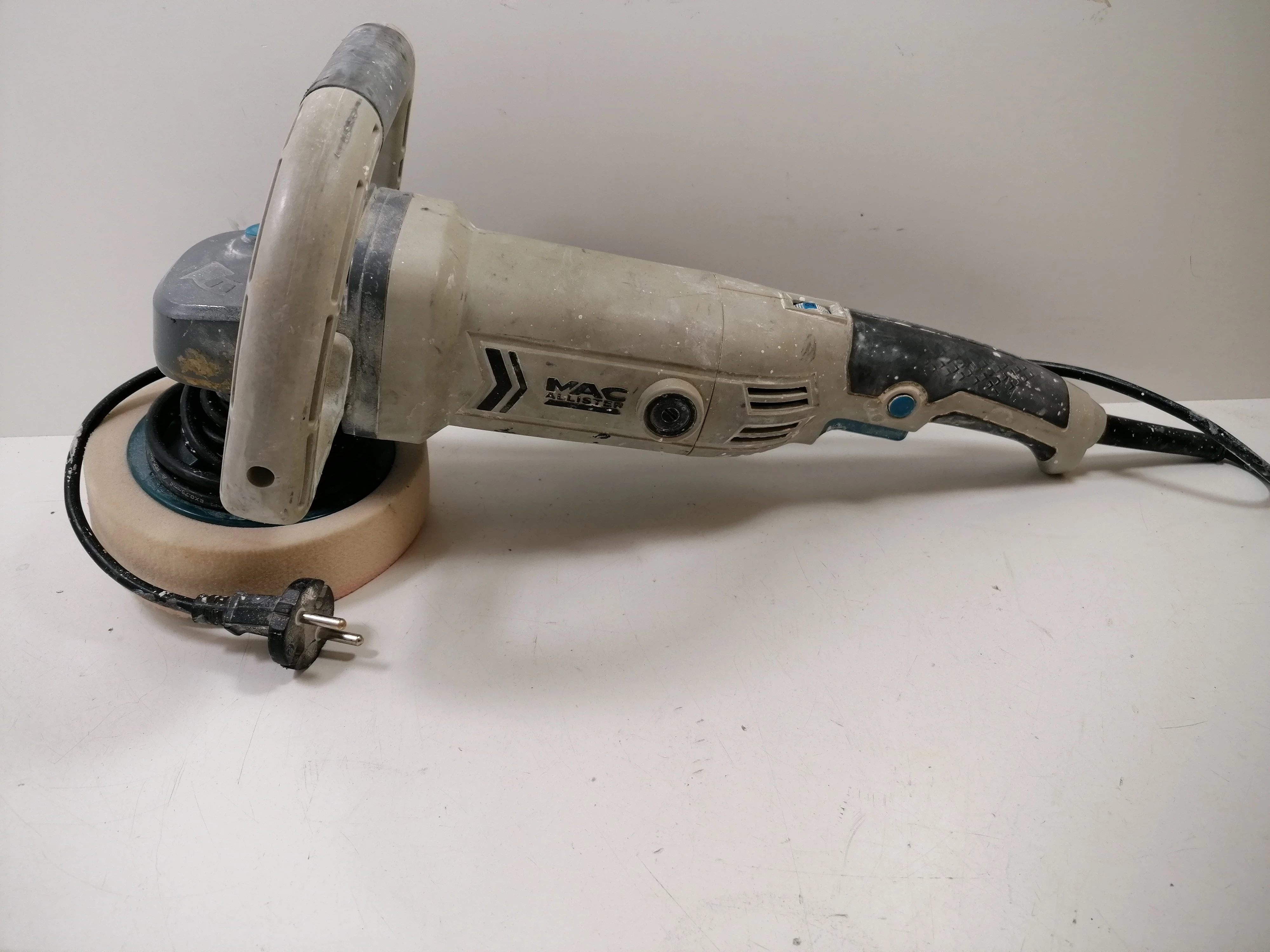 polerka-macallister-1200-w-targowa-41-warszawa