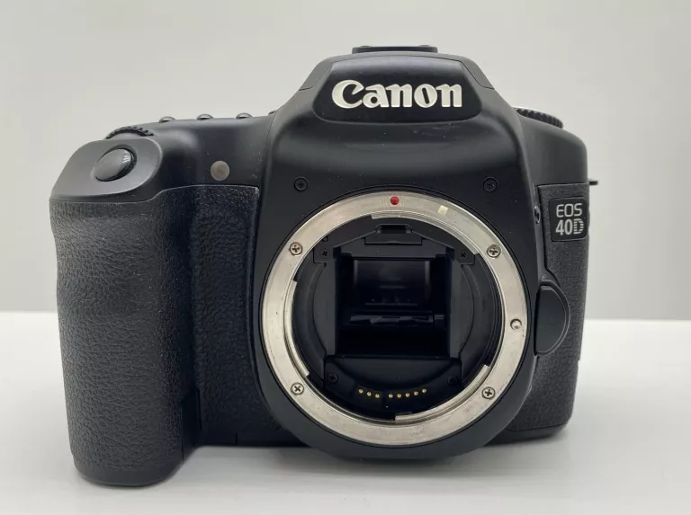 CANON DS126171 + EX SIGMA APO 1,4 100-300MM + SIGMA APO MACRO SUPER 70-300
