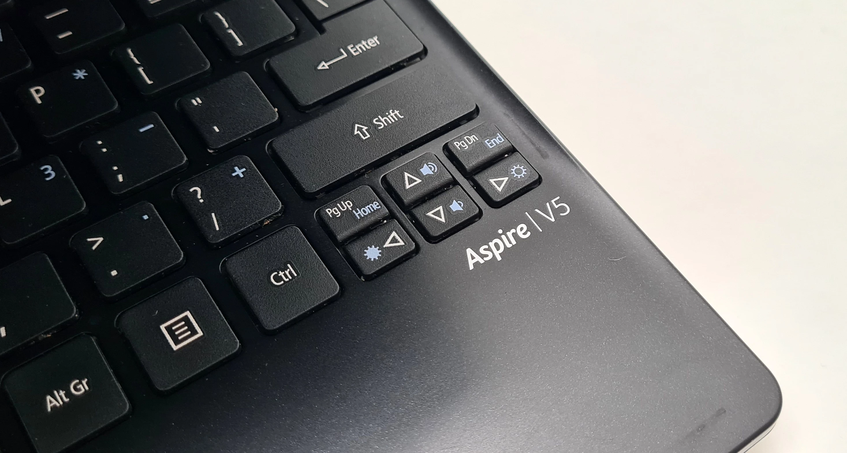 laptop-acer-aspire-v5-amd-c702gb280gbwin8-rozdzielczosc-px-1366-x-768