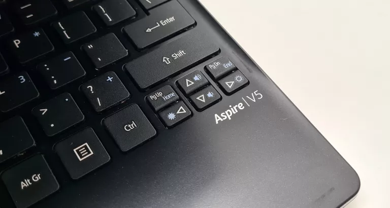 laptop-acer-aspire-v5-amd-c702gb280gbwin8-rozdzielczosc-px-1366-x-768