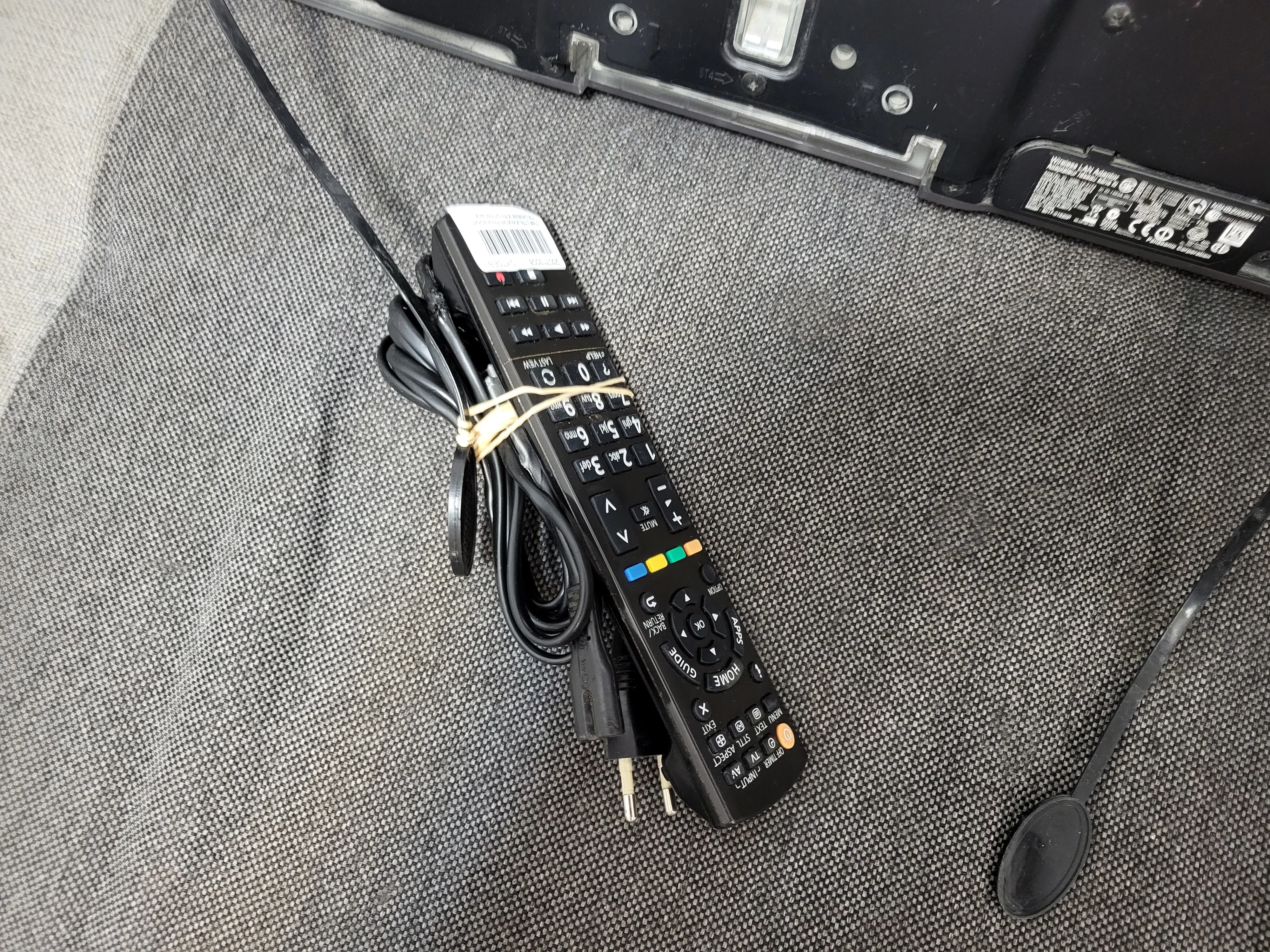 telewizor-panasonic-tx-l42e6e-z-pilotem-bez-nozek-klasa-efektywnosci-energetycznej-a