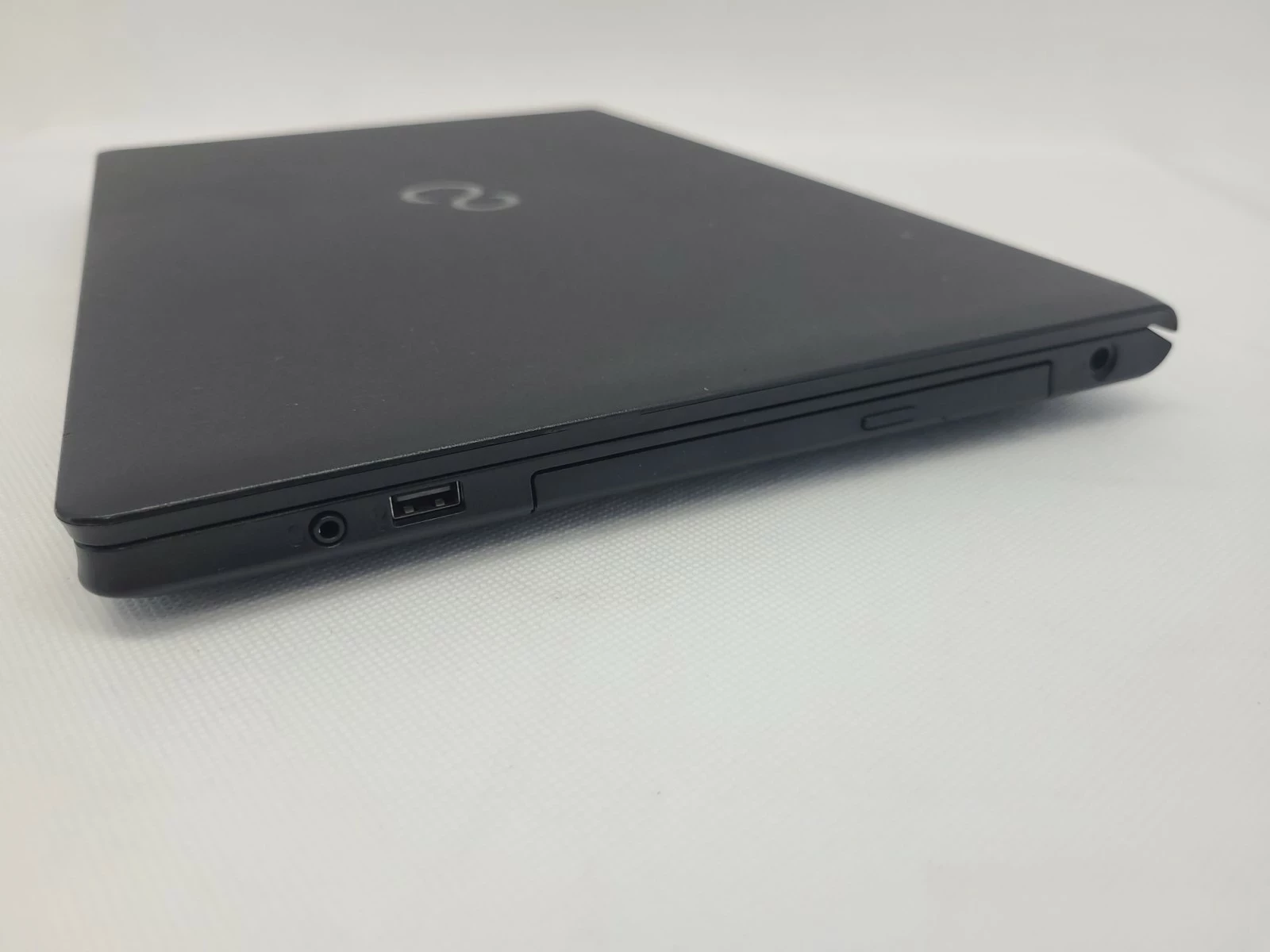 fujitsu-lifebook-a357-156-intel-core-i5-8-gb-liczba-rdzeni-procesora-2