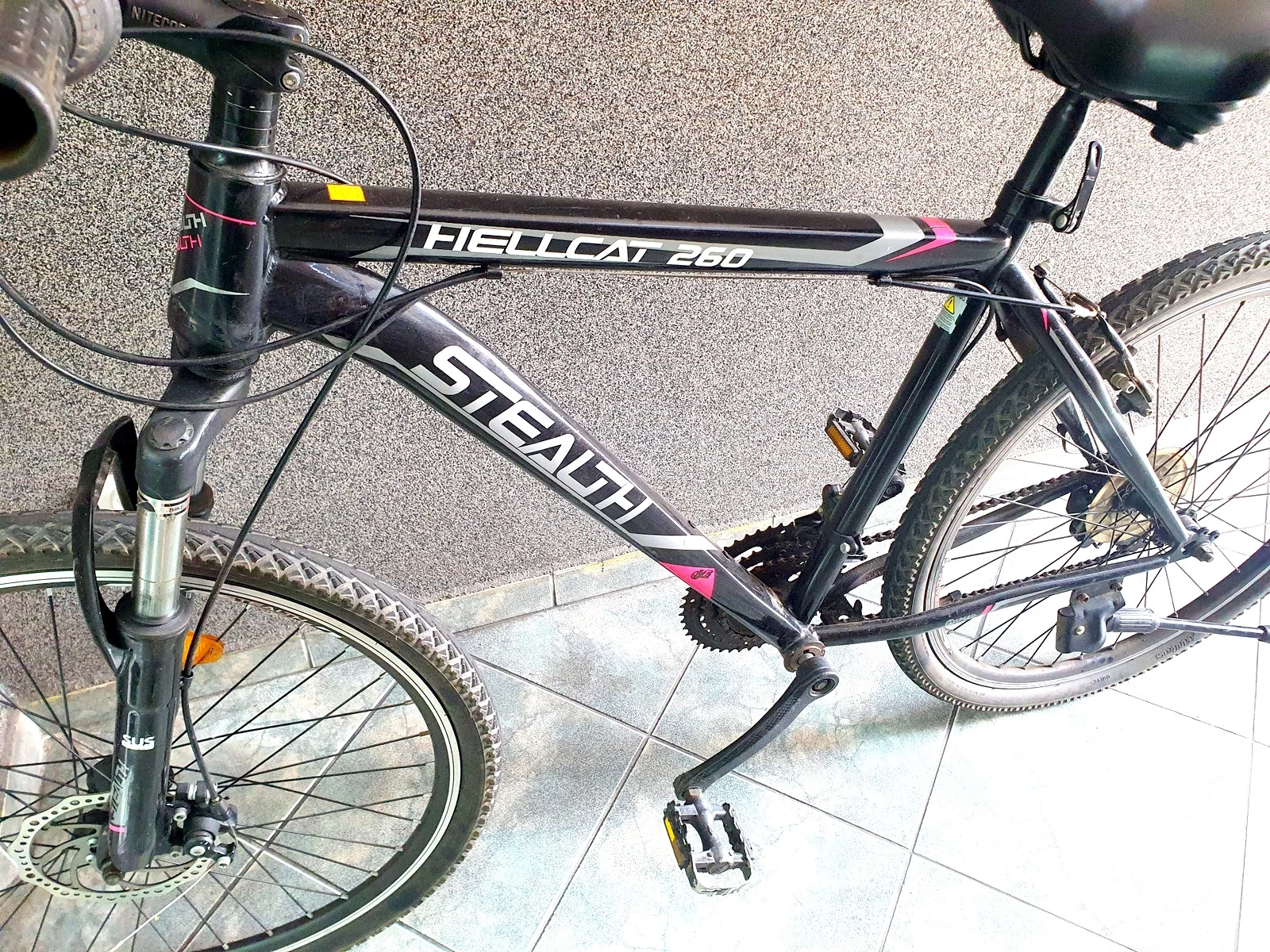 rower-gorski-stealth-hellcat-260-kolor-czarny