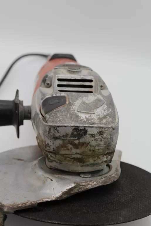 szlifierka-katowa-black-decker-kg2000-kod-producenta-kg2000