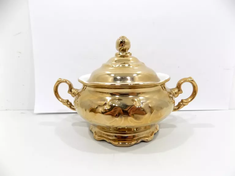 ŁADNY SERWIS KAWOWY 6 OS WAŁBRZYCH PORCELANA