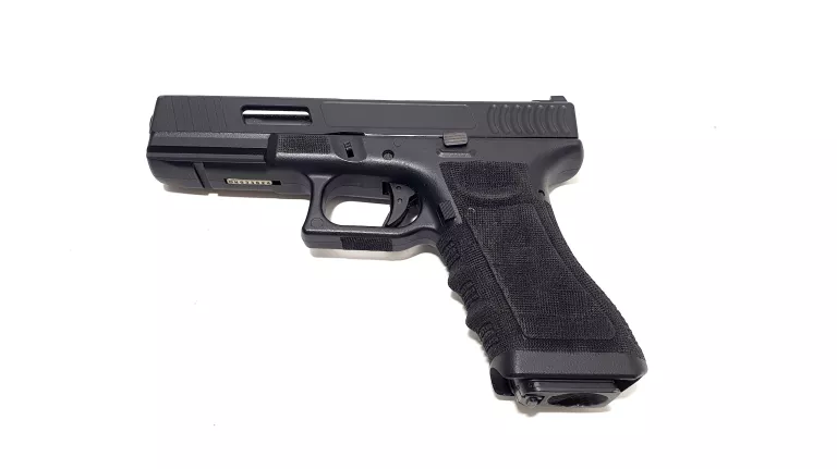 PISTOLET ASG KJW KP-13 BEZ KLAPKI NA NABÓJ CO2