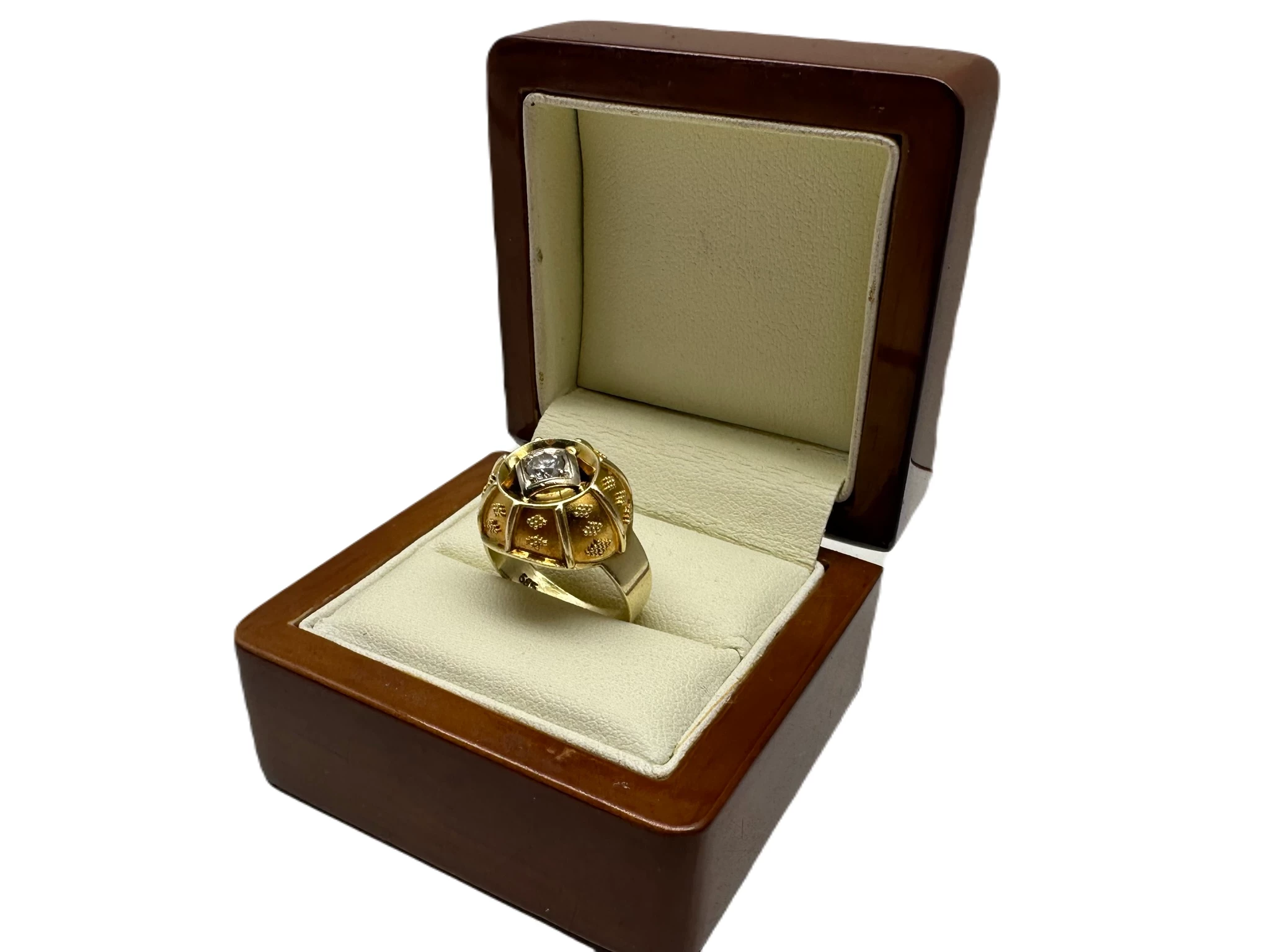 piekny-zloty-pierscionek-diament-578g-585-r13-rodzaj-wyrob-jubilerski