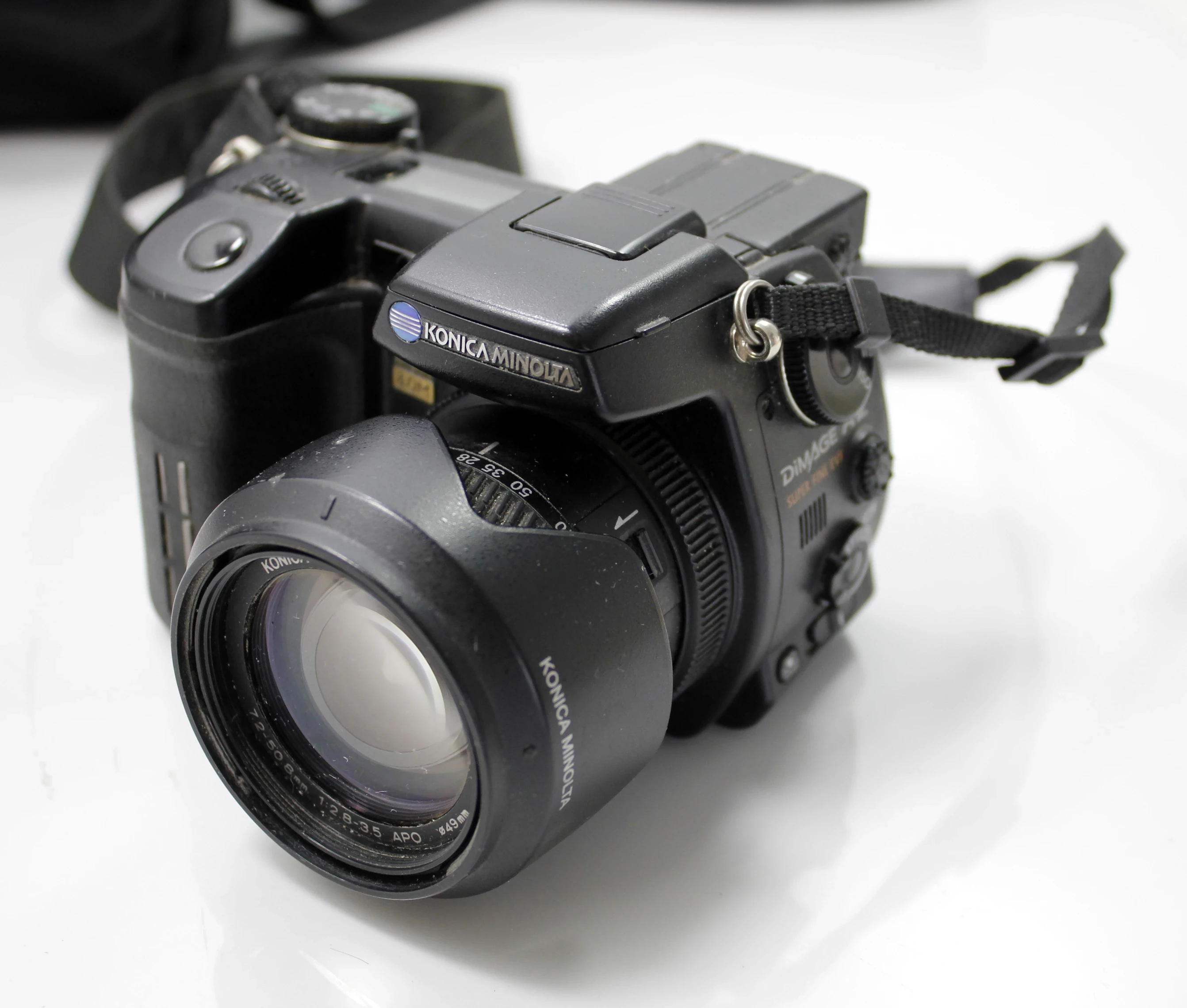 aparat-konica-minolta-dimage-a2-czulosc-iso-64