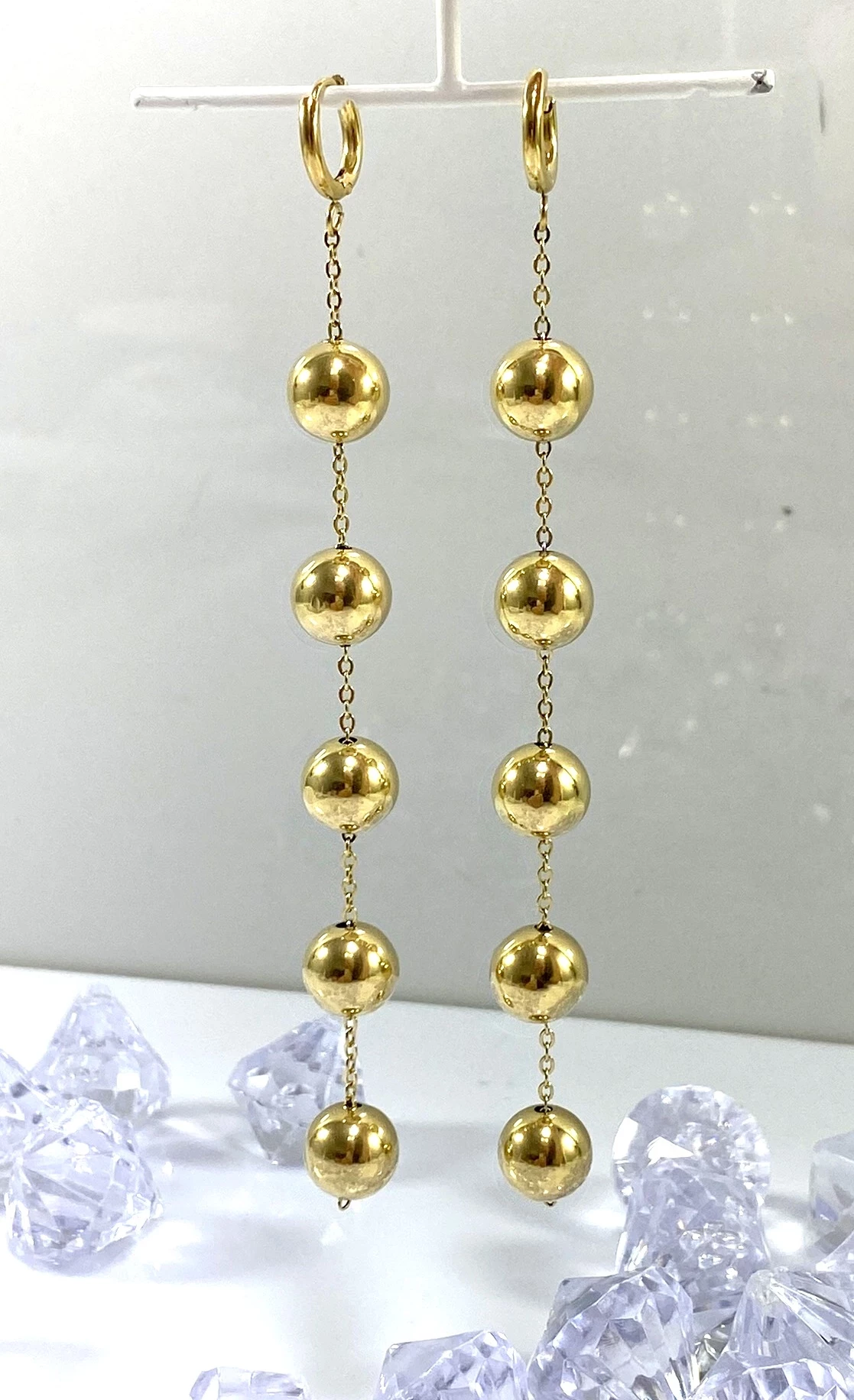 kolczyki-stal-pozlacana-wiszace-kulki-zamk-bigiel-starolecka-63-poznan-x