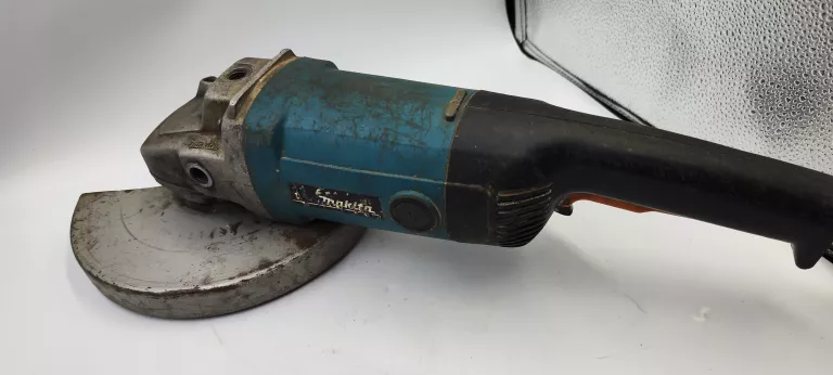 SZLIFIERKA KĄTOWA MAKITA 9069