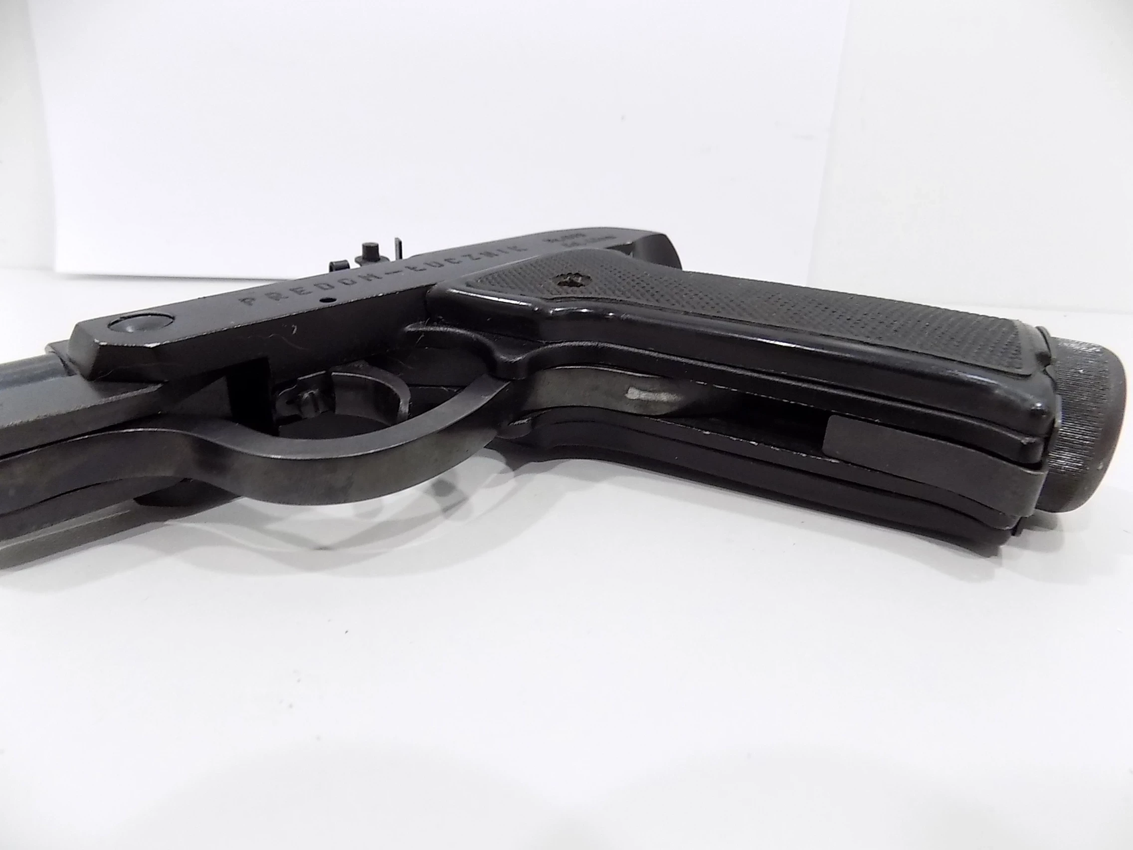 wiatrowka-lucznik-predom-wz-70-1976-pistolet-wyzwolenia-28-ozimek