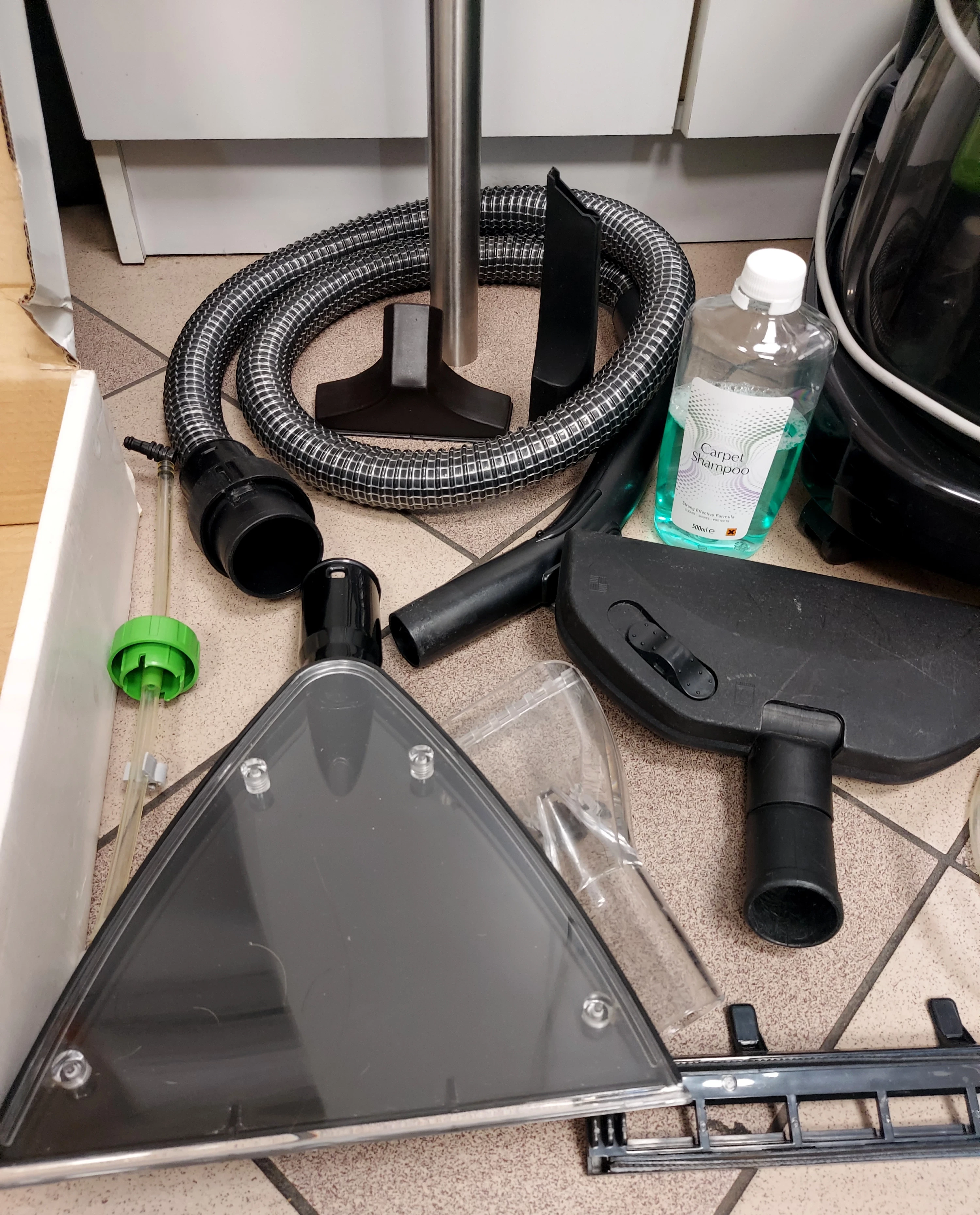 odkurzacz-pioracy-comfortclean-cc-10003-2400w-marka-comfortclean