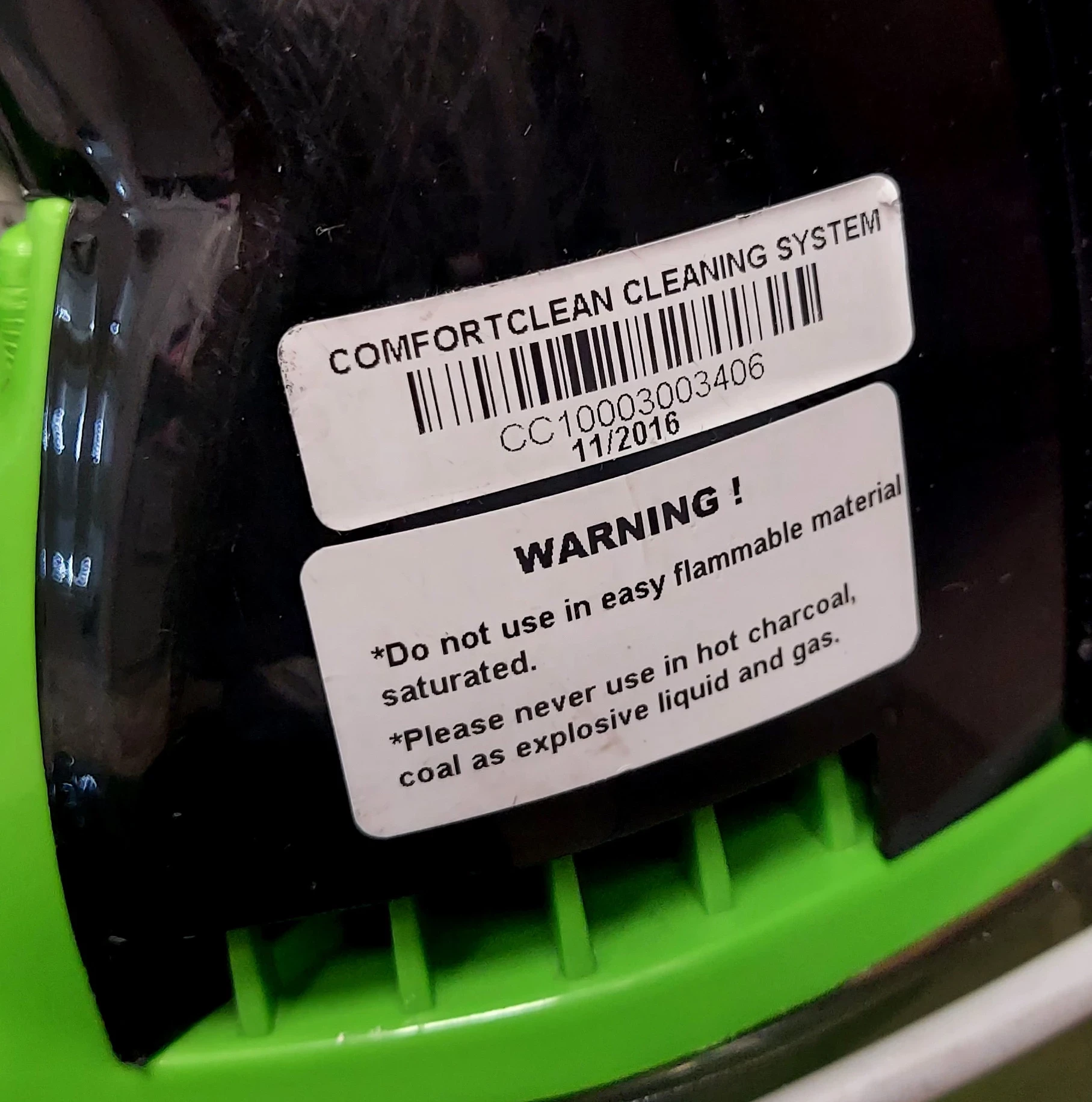 odkurzacz-pioracy-comfortclean-cc-10003-2400w-pojemnosc-zbiornika-na-brudna-wode-6