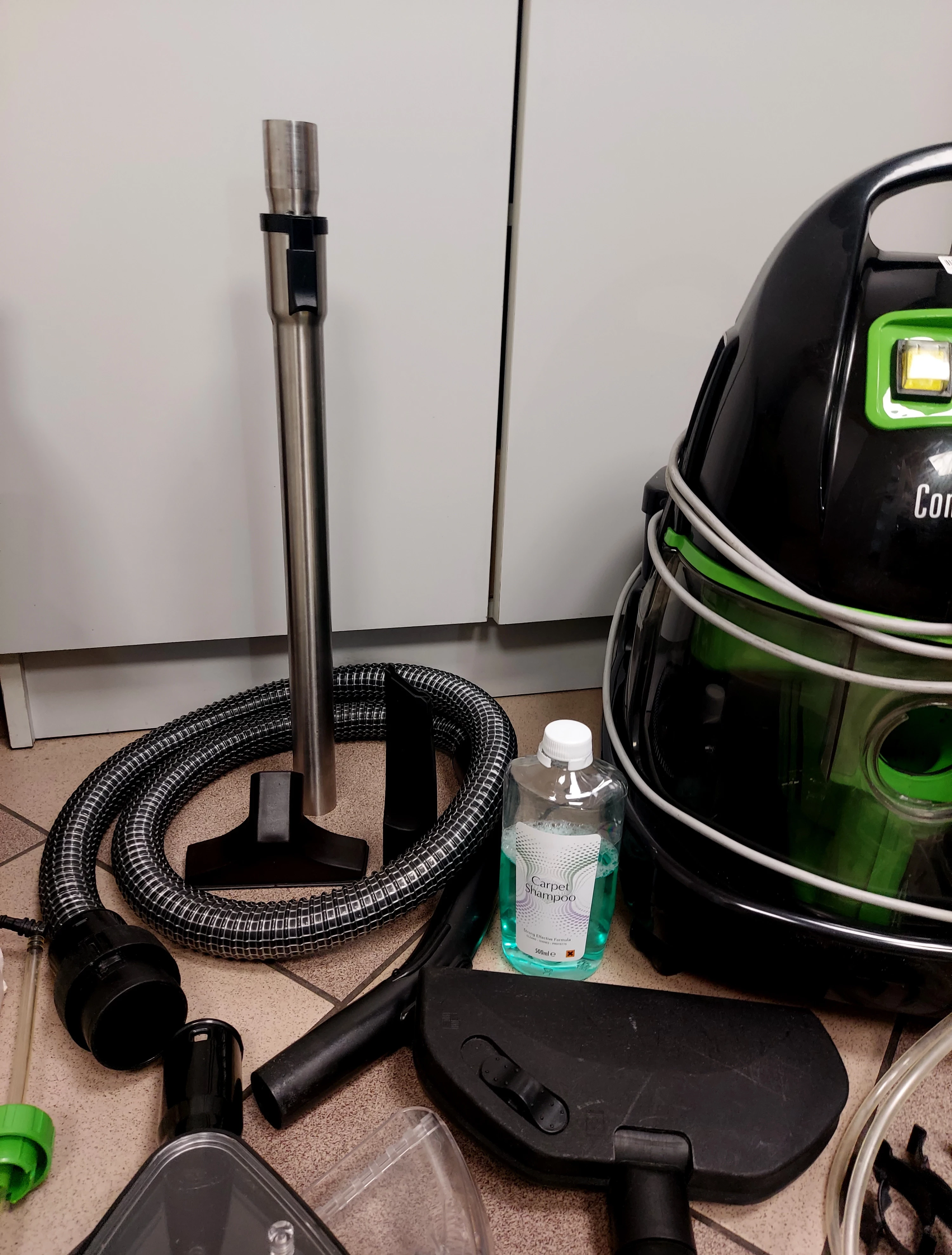 odkurzacz-pioracy-comfortclean-cc-10003-2400w-stan-uzywany