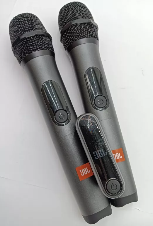 jbl-microphone-wireless-typ-mikrofonu-do-reki