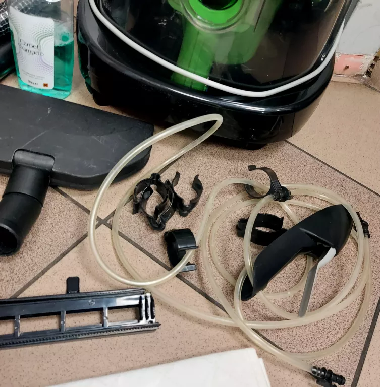 odkurzacz-pioracy-comfortclean-cc-10003-2400w-maksymalna-moc-2400