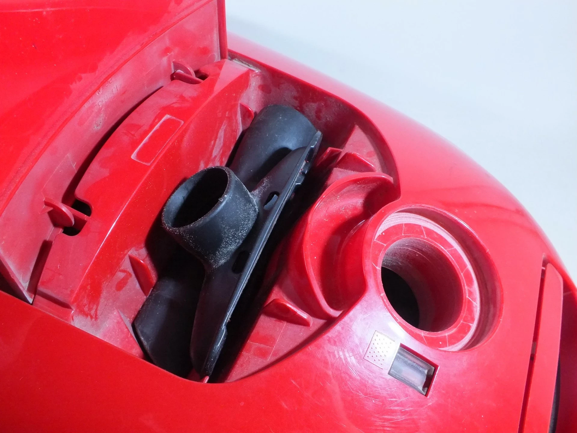 odkurzacz-elextrolux-powerce-pud-kolor-dominujacy-czerwony