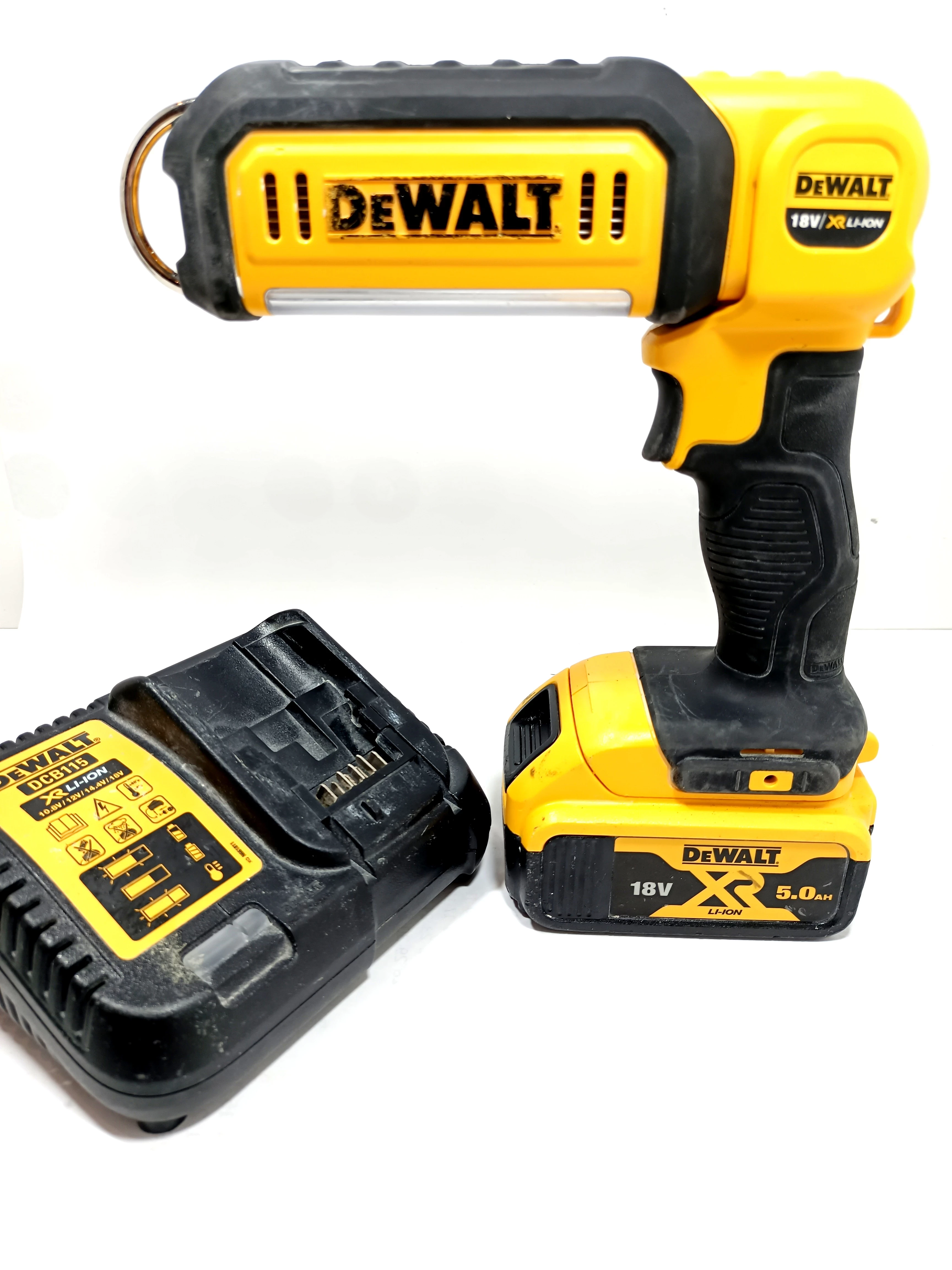 latarka-dewalt-dcl050-type-2-trocka-11-warszawa