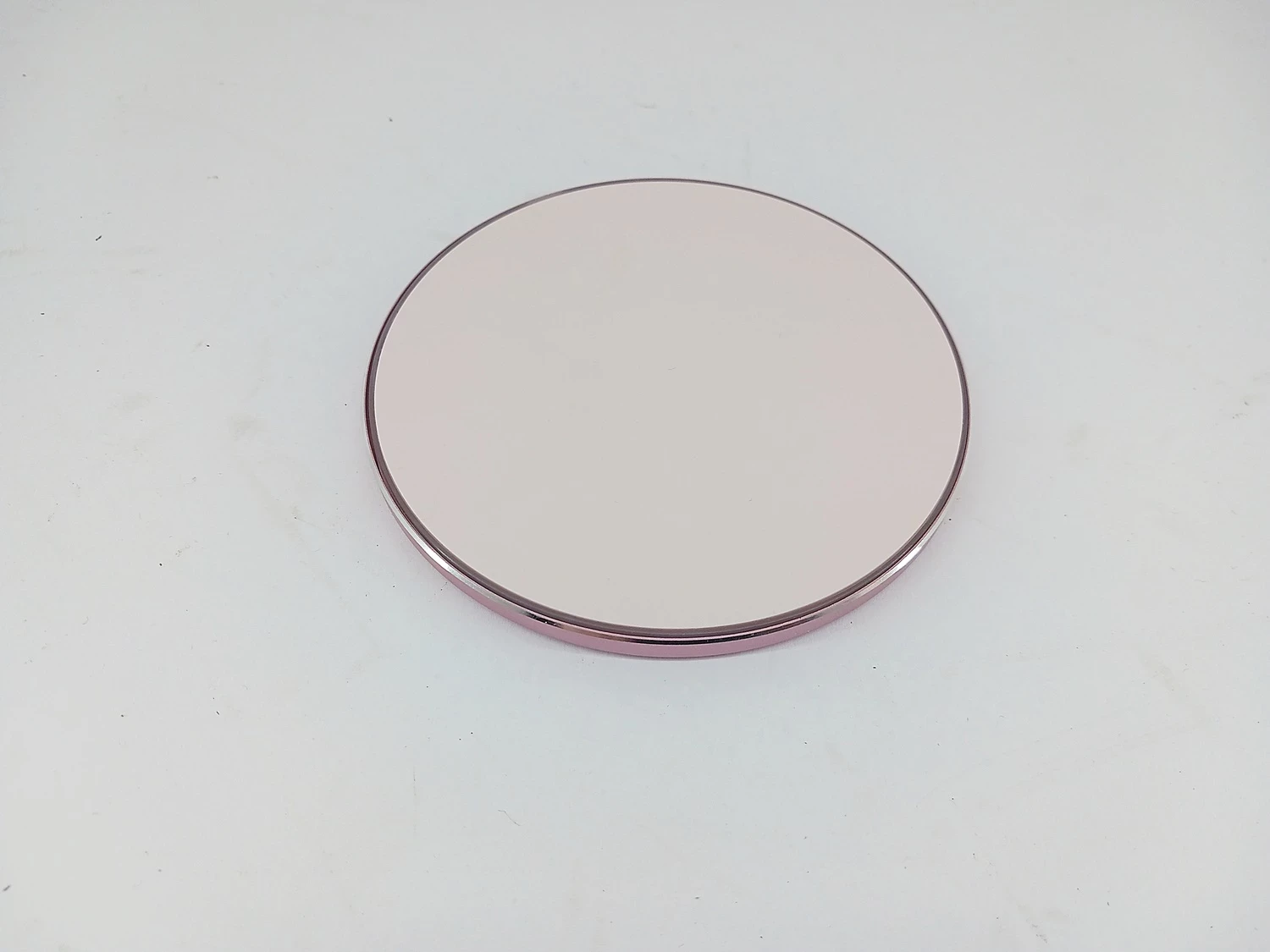 ladowarka-bezprzewodowa-do-smartfonow-primark-ean-gtin-5908235973623