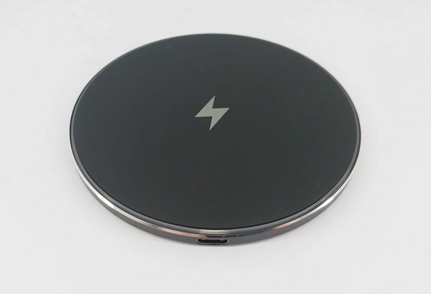 ladowarka-bezprzewodowa-do-smartfonow-primark-marka-248135-859076