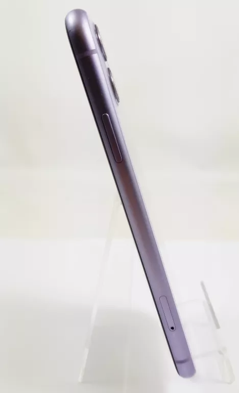TELEFON APPLE IPHONE 11 64GB. BAT.79%