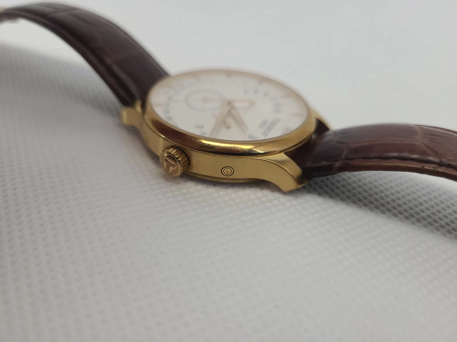 zegarek-meski-tissot-1853-t063617a-rodzaj-analogowe