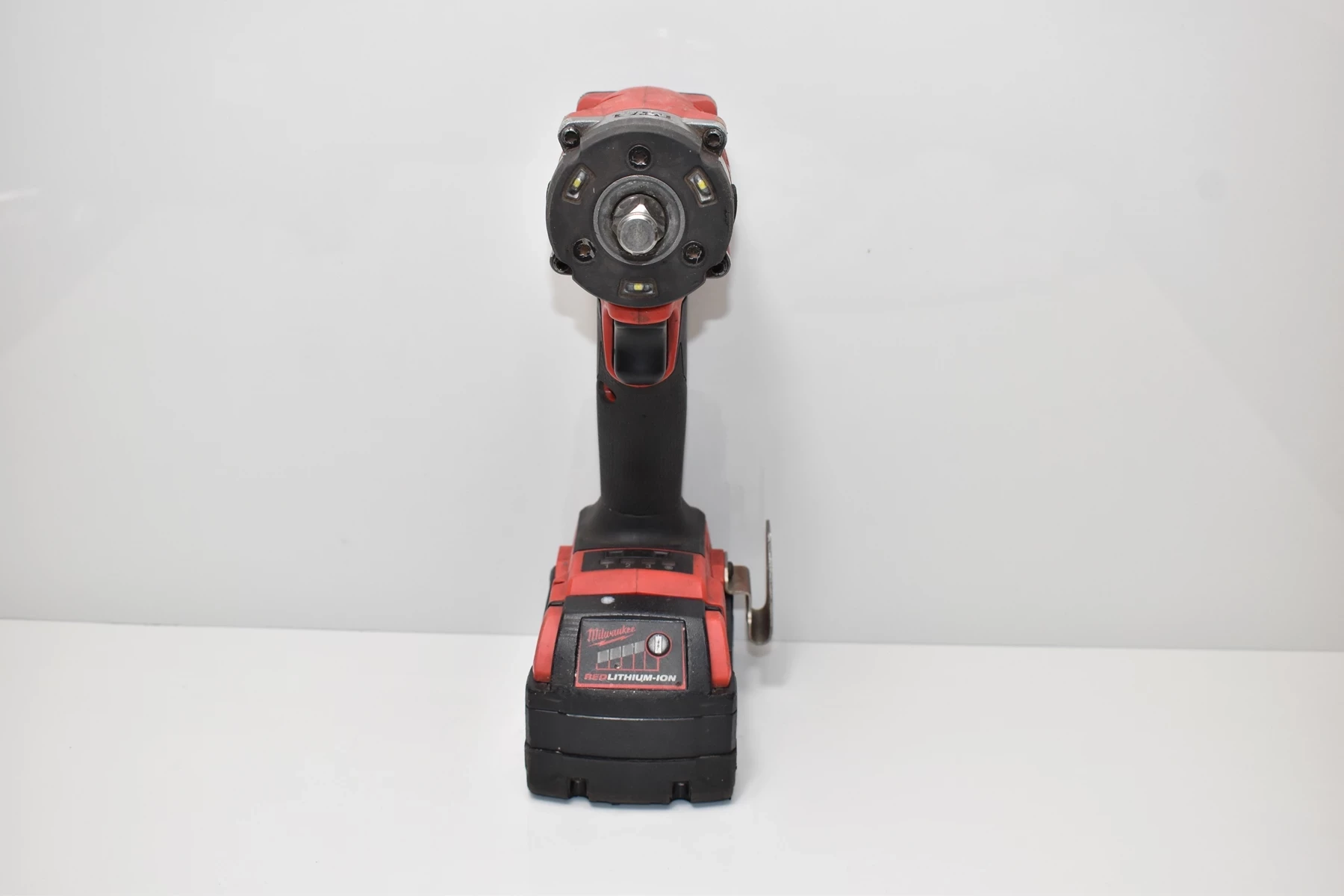 klucz-udarowy-milwaukee-m18-fiw2f12-rodzaj-silnika-silnik-bezszczotkowy