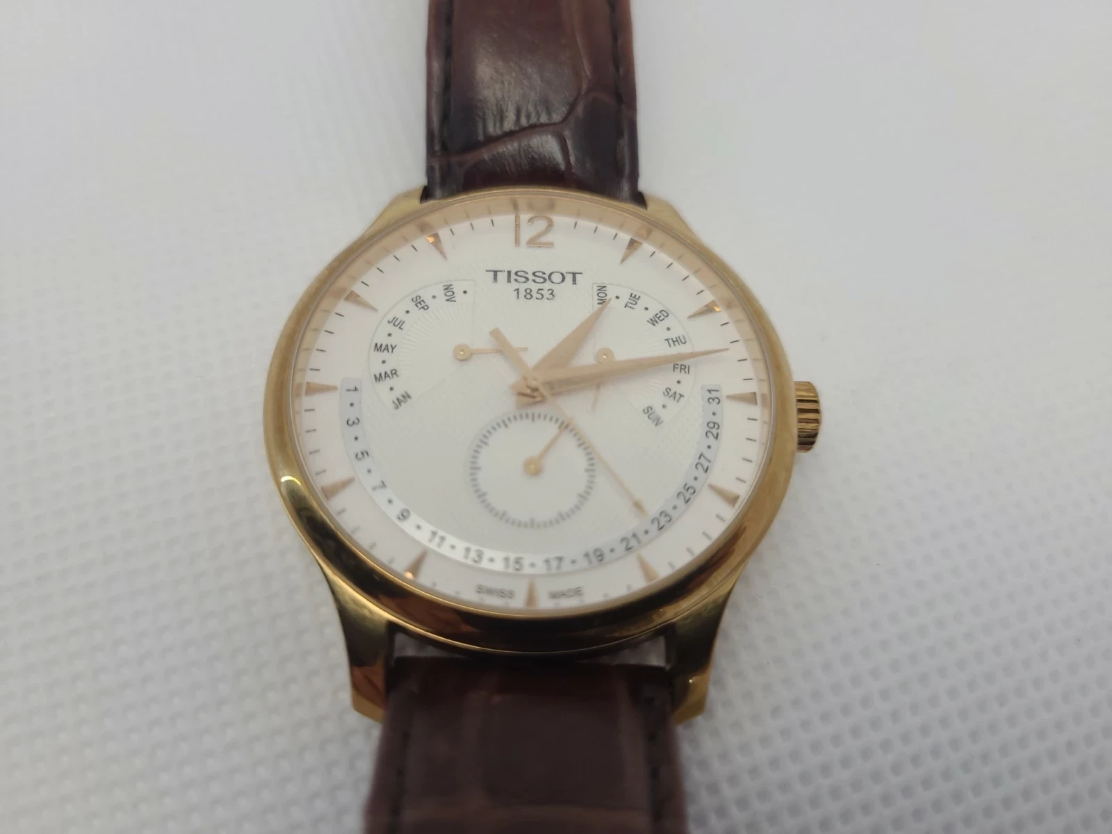 zegarek-meski-tissot-1853-t063617a-szkielko-mineralne