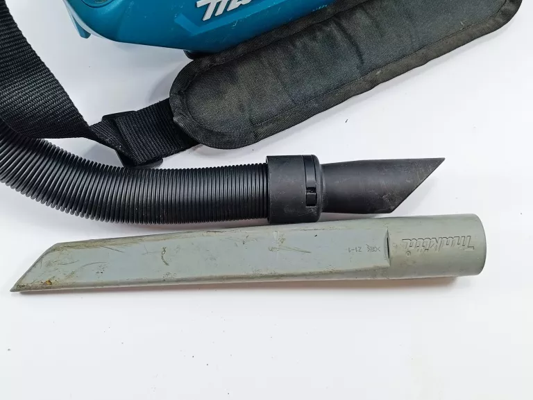 ODKURZACZ MAKITA DCL184