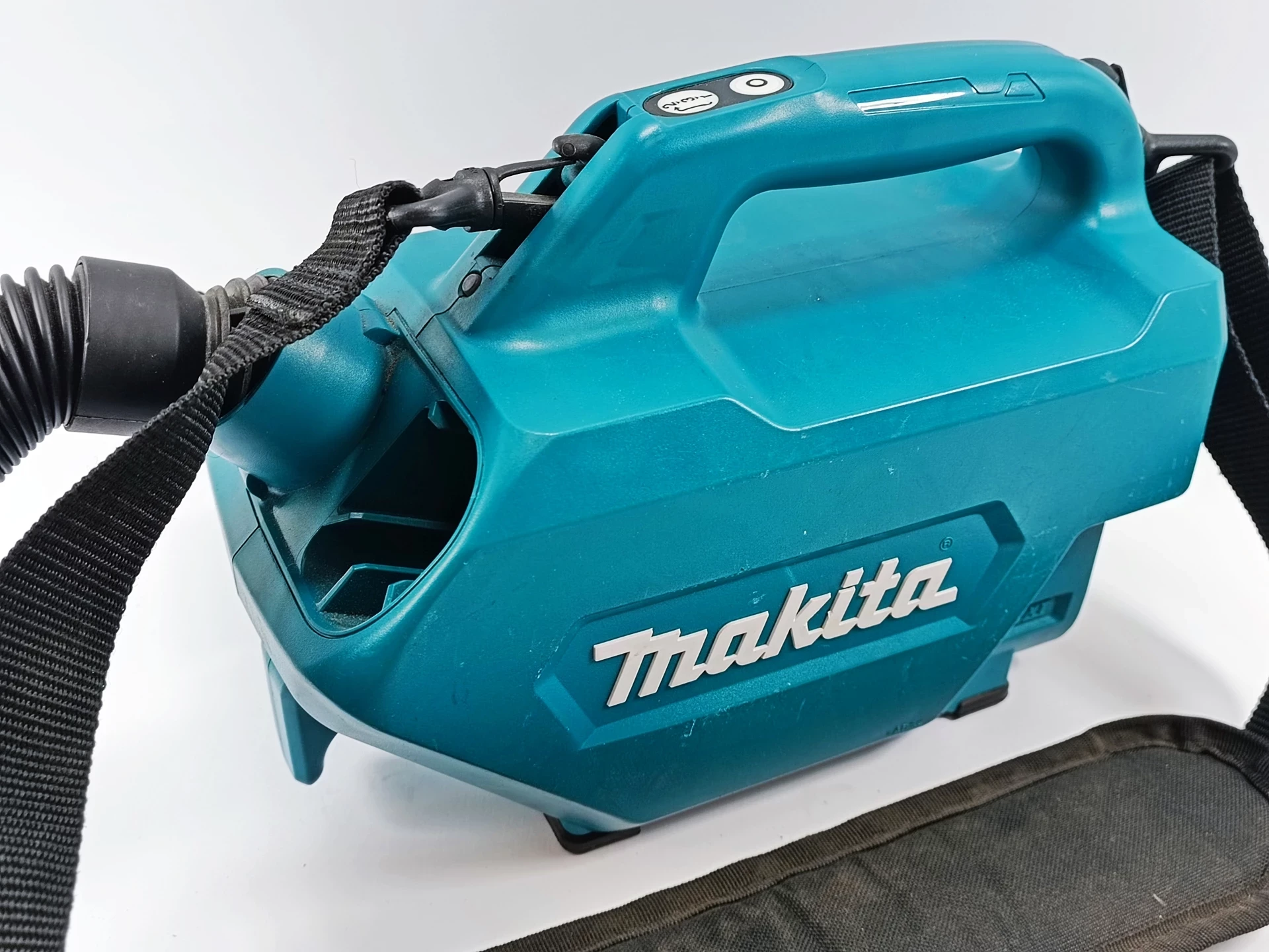 odkurzacz-makita-dcl184-marka-makita
