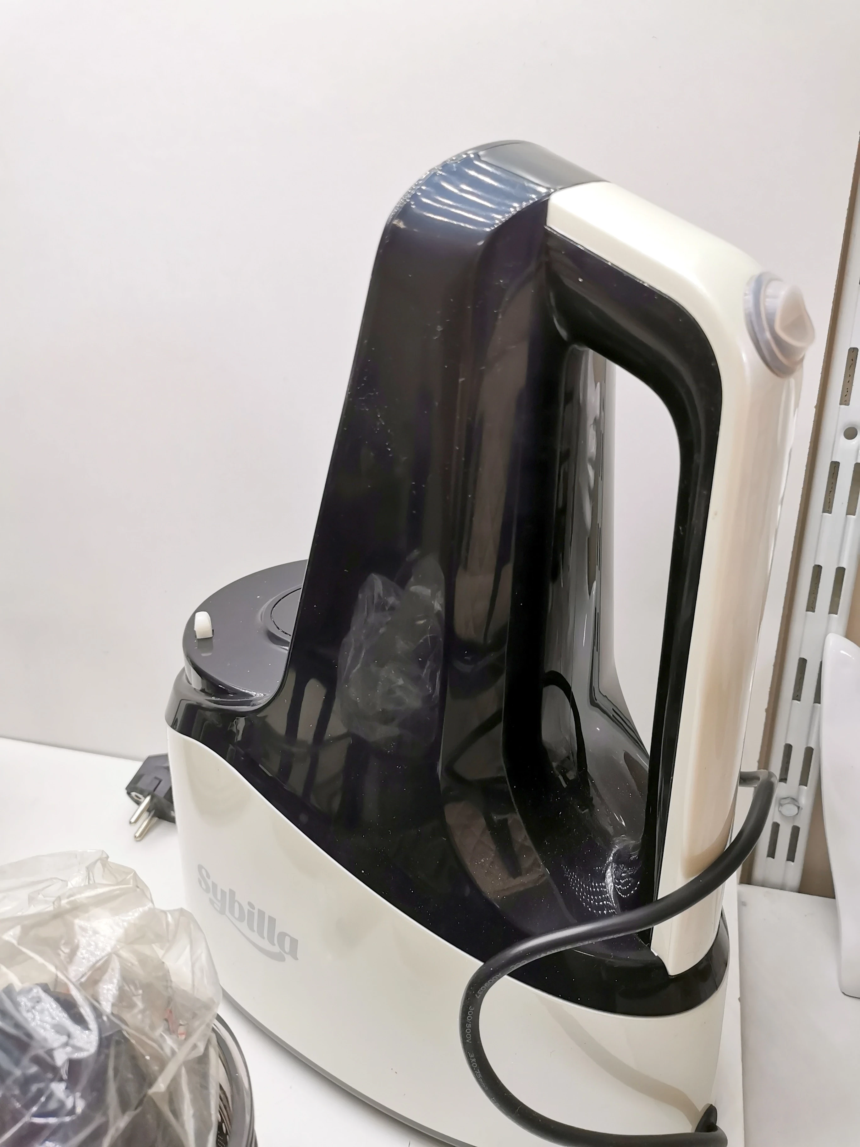 wyciskarka-wolnoobrotowa-sybilla-welmax-komplet-kolor-dominujacy-bialy