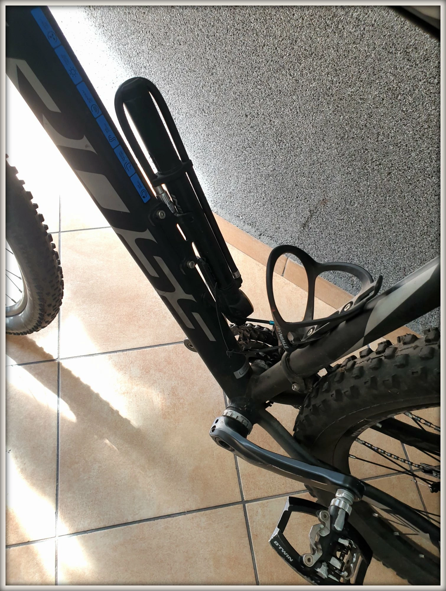 rower-kross-level-b6-kolor-czarny