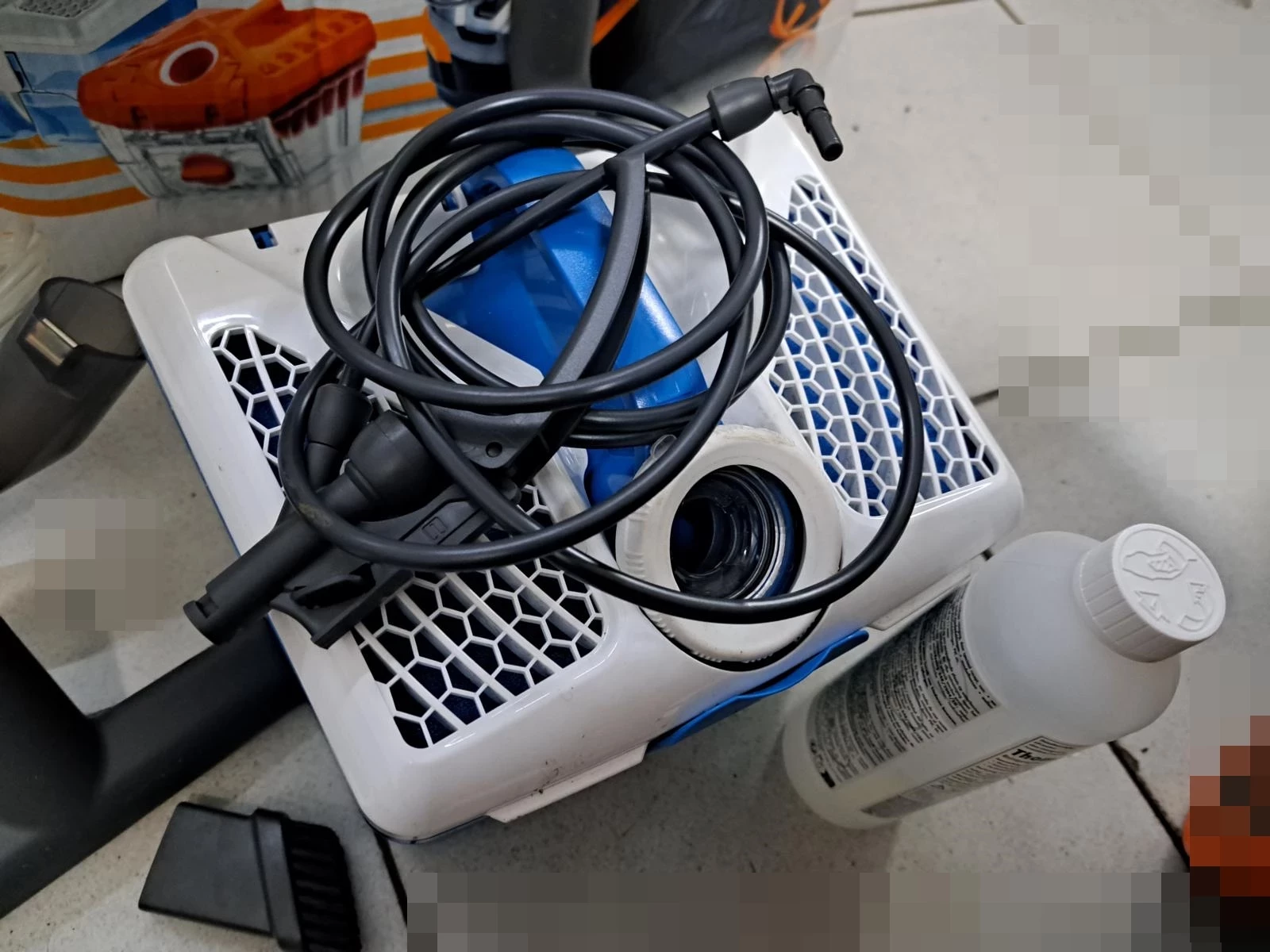 odkurzacz-pioracy-thomas-amfibia-pet-zestaw-product-id-72e3574f-7d90-477d-b83b-8e3409561993