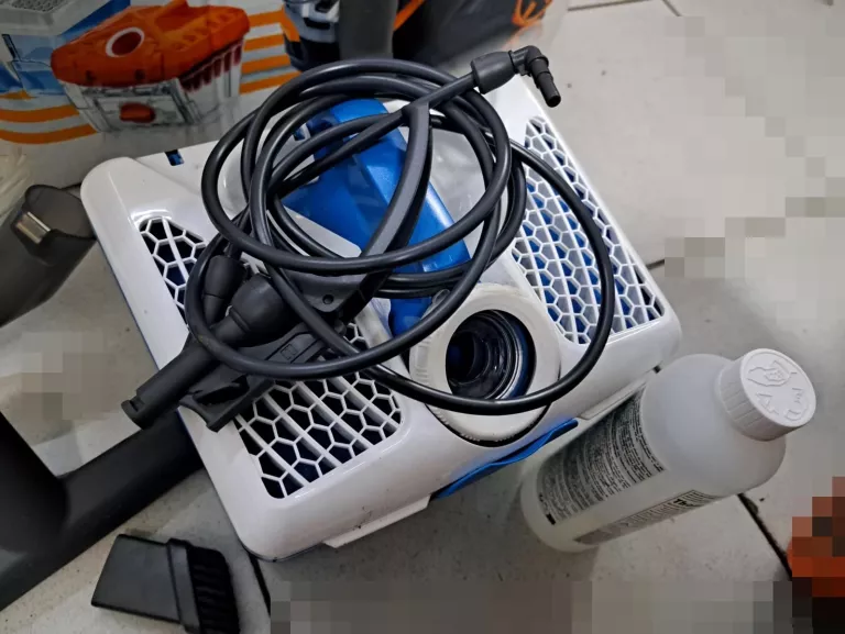 odkurzacz-pioracy-thomas-amfibia-pet-zestaw-product-id-72e3574f-7d90-477d-b83b-8e3409561993