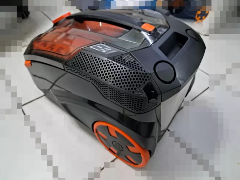 odkurzacz-pioracy-thomas-amfibia-pet-zestaw-kolor-dominujacy-czarny