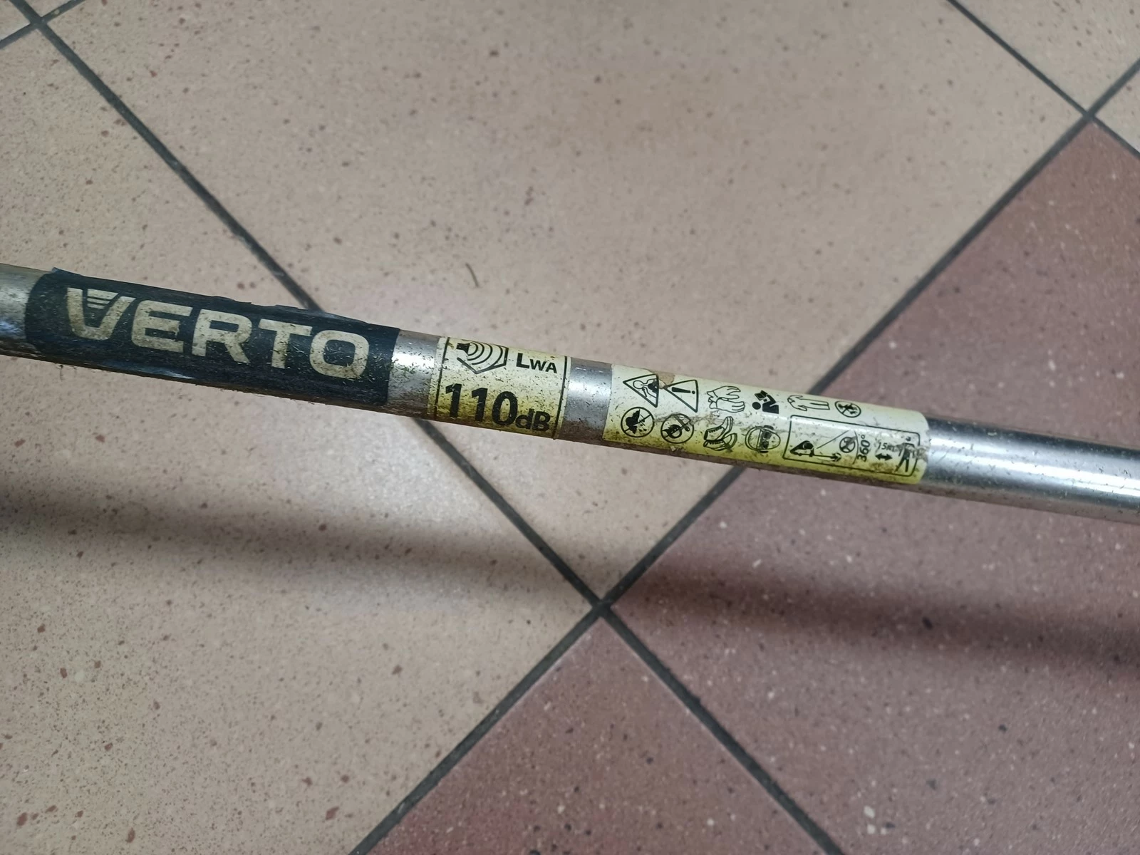 kosa-spalinowa-verto-50g490-marka-verto