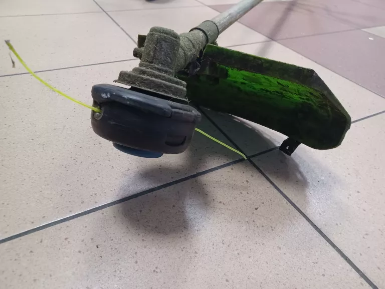 kosa-spalinowa-verto-50g490-dlugosc-narzedzia-18350