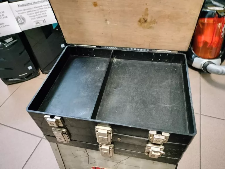 SIEDZISKO WĘDKARSKIE SKRZYNKA NA AKCESORIA